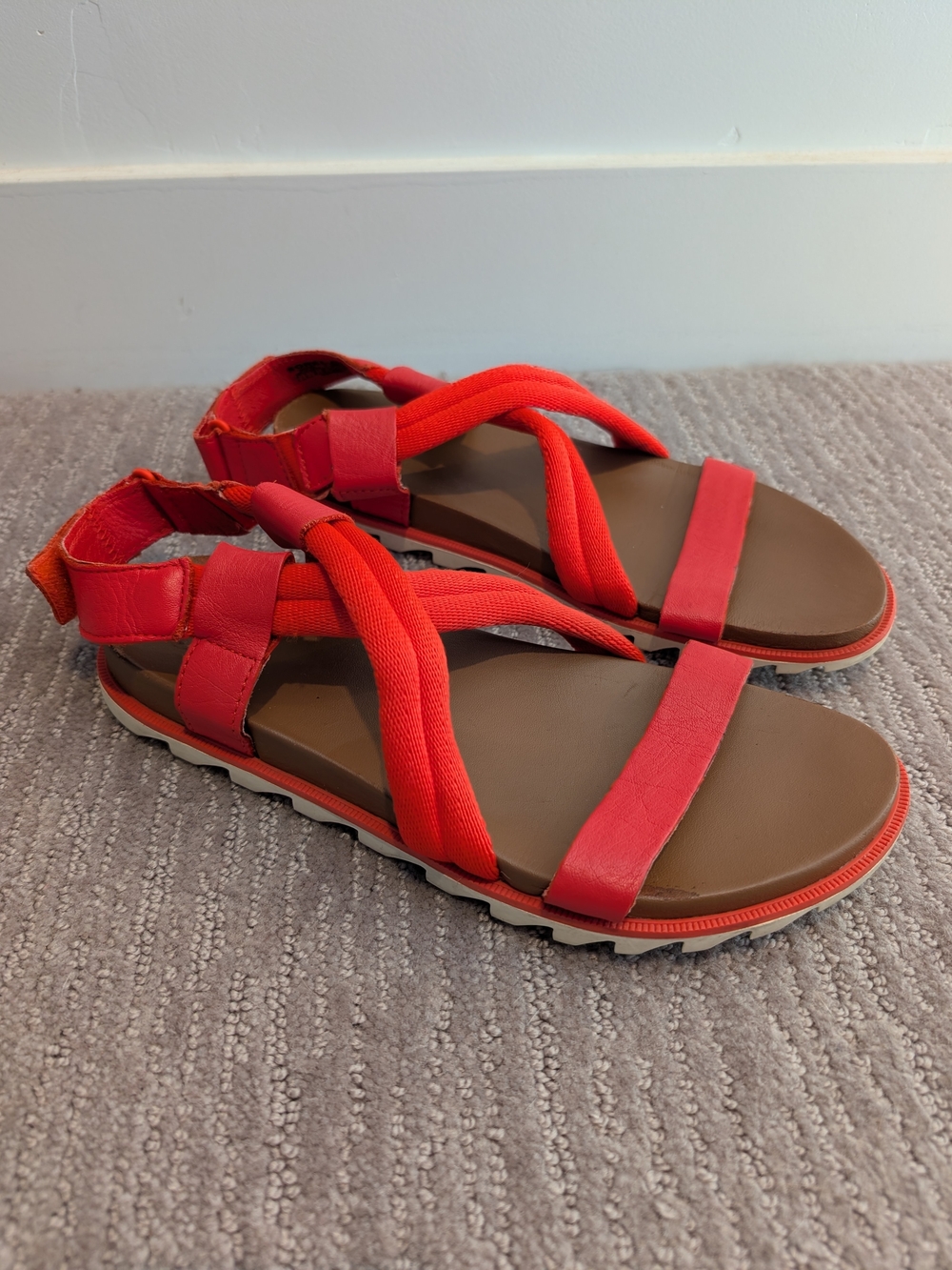 Women's Sorel Roaming Decon Sandals